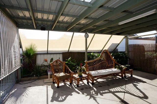 6 Geneva Crescent, LAKE ALBERT, NSW 2650