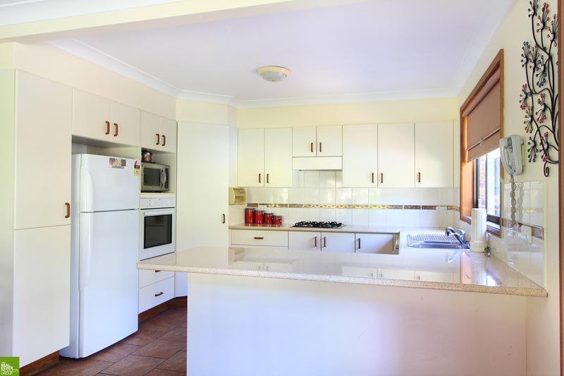 58 Hillside Drive, ALBION PARK, NSW 2527