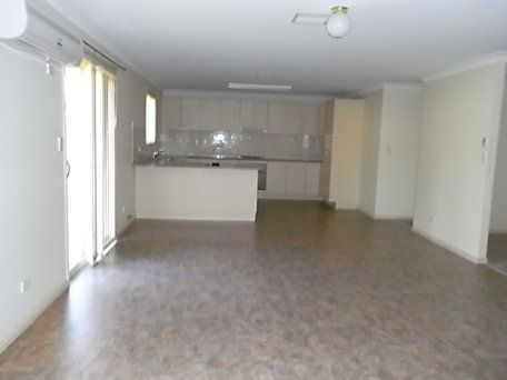 1 Hazelbank Avenue, PARKES, NSW 2870