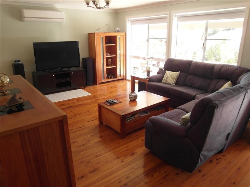 43 North Kiama Drive, KIAMA DOWNS, NSW 2533
