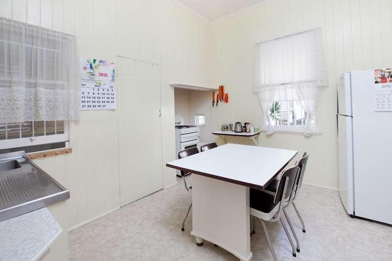 65 Holmesbrook Street, ASHGROVE, QLD 4060