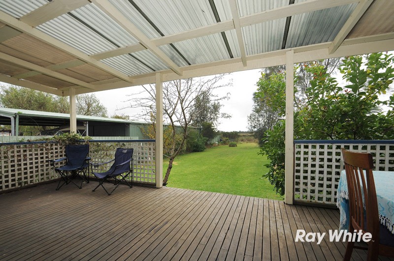 17 Hardy Avenue, CANNONS CREEK, VIC 3977