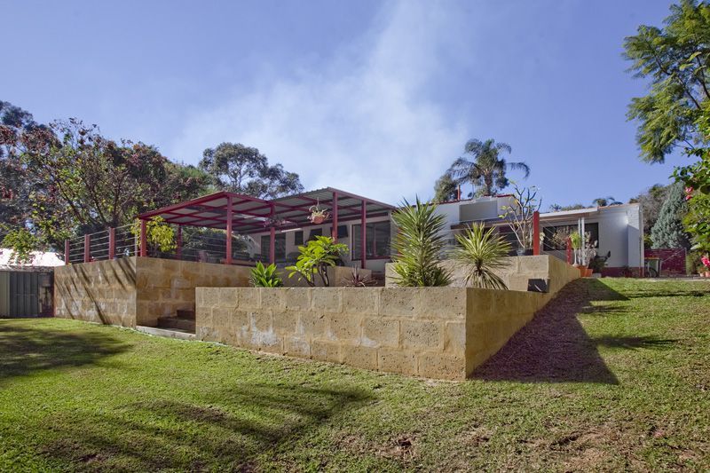 278 Lesmurdie Road, LESMURDIE WA 6076