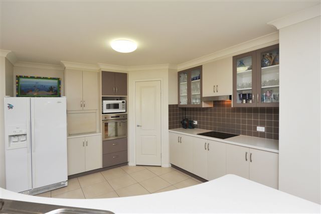 57 Belclaire Drive, WESTBROOK, QLD 4350