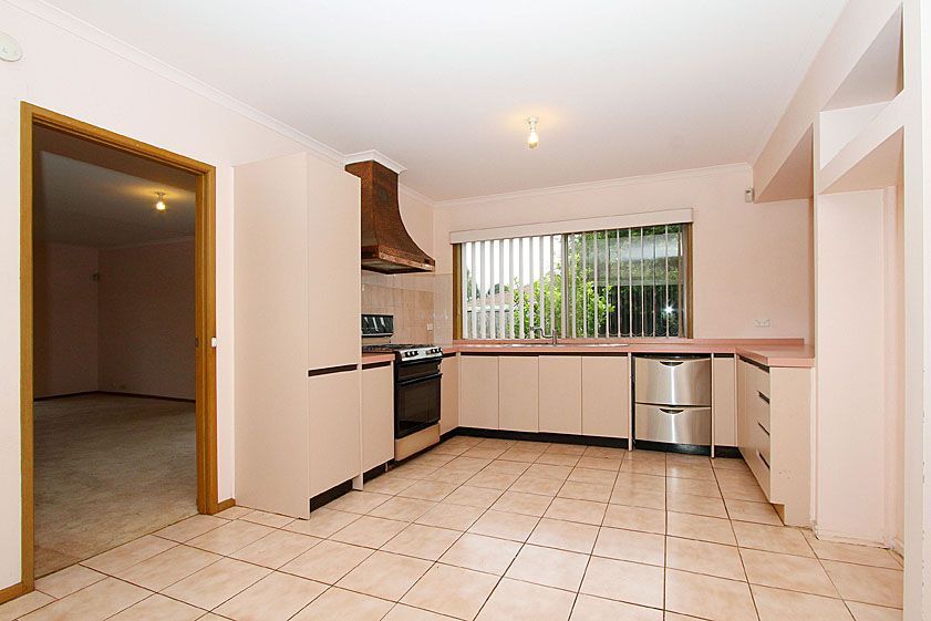 2 Hartley Court, MILL PARK, VIC 3082