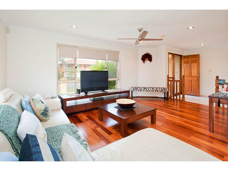 28 Delavan Street, WISHART, QLD 4122