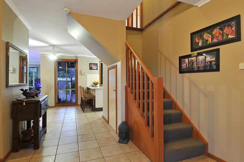 44 Robins Creek Drive, HORSLEY, NSW 2530
