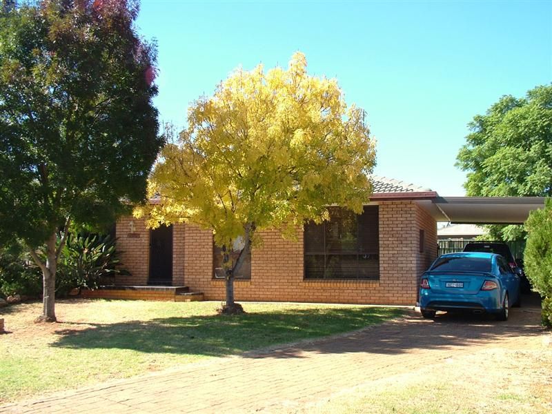 44 Bonner Crescent, DUBBO NSW 2830