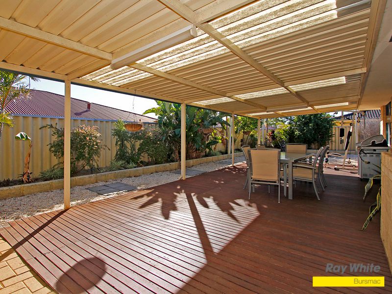 8 Adelphi Court, MARANGAROO WA 6064