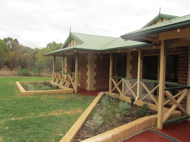 10 Stuart Road, MORESBY, WA 6530