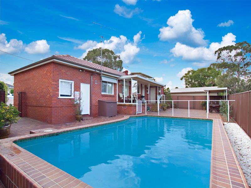 6 Cox Place, GYMEA, NSW 2227