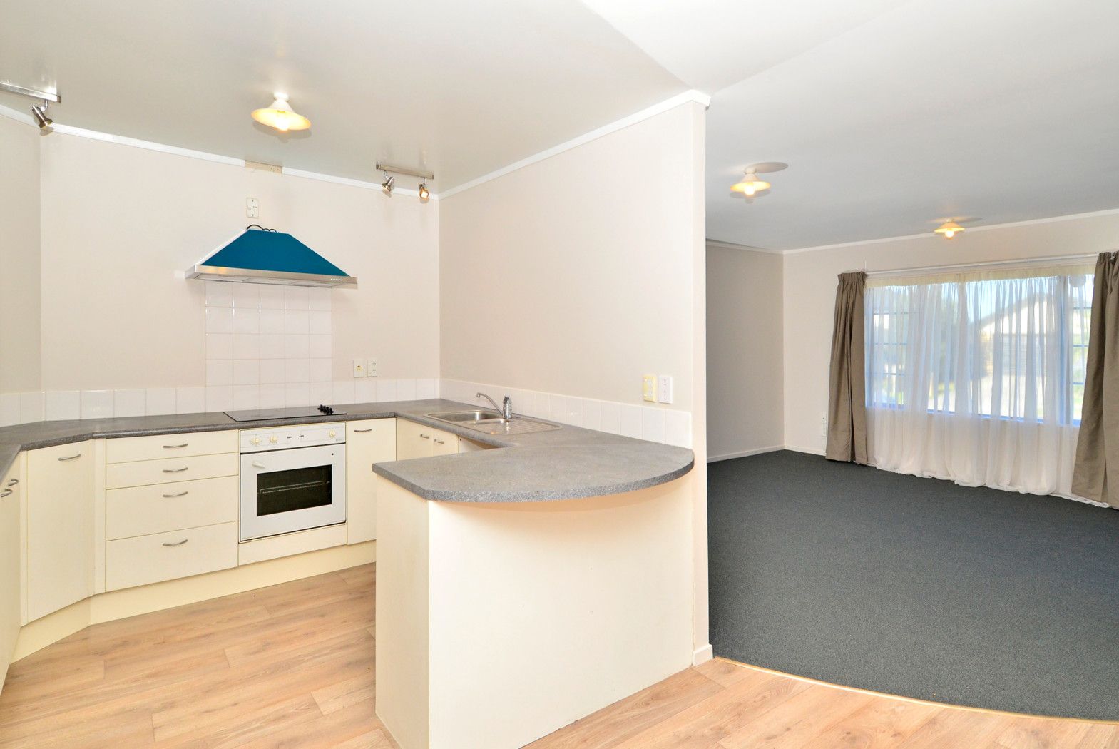 39 Cyclamen Road, MANGERE, Manukau City