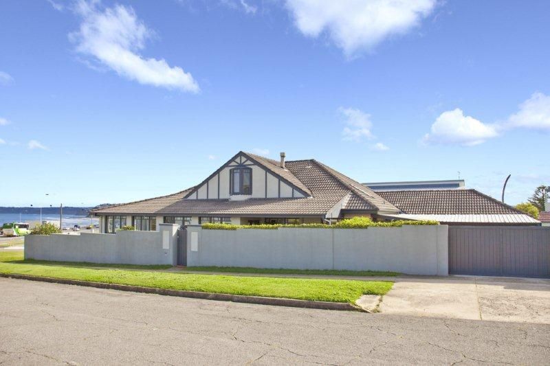 2 Bar Beach Avenue, BAR BEACH, NSW Home For Sale • Ray White