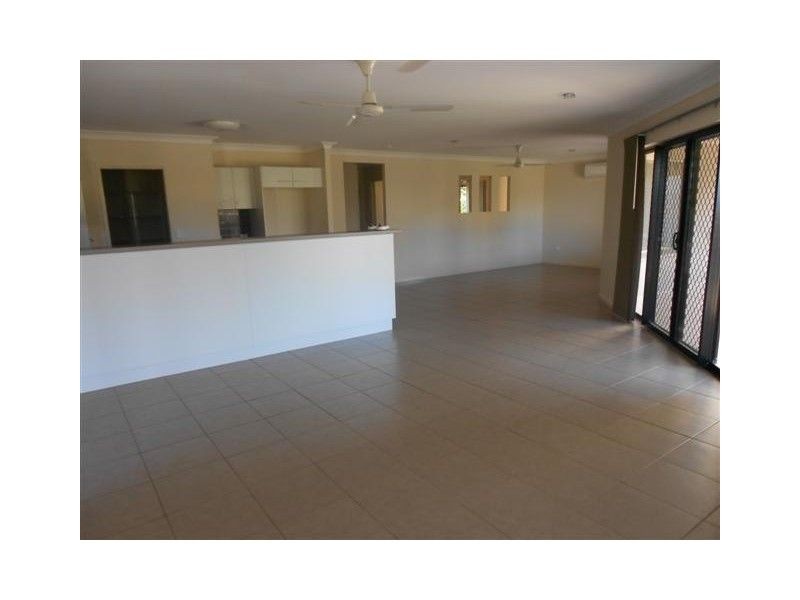 27 Angor Road, TRINITY PARK, QLD 4879