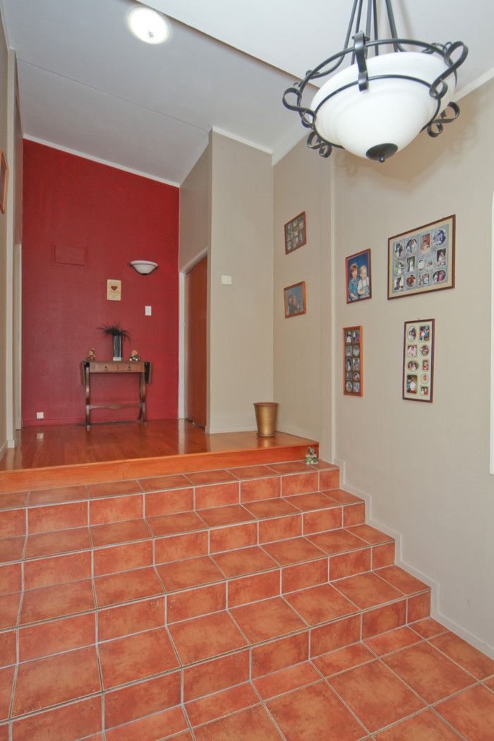 61 Houchens Road, GLENVIEW, Hamilton City