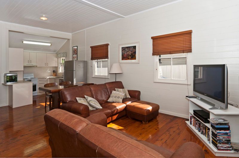3 Trevethan Street, MOUNT LOFTY, QLD 4350