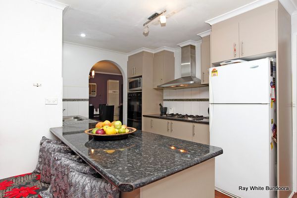 127 Cabernet Crescent, BUNDOORA, VIC 3083