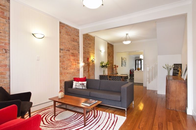 8 Ada Street, ERSKINEVILLE NSW 2043