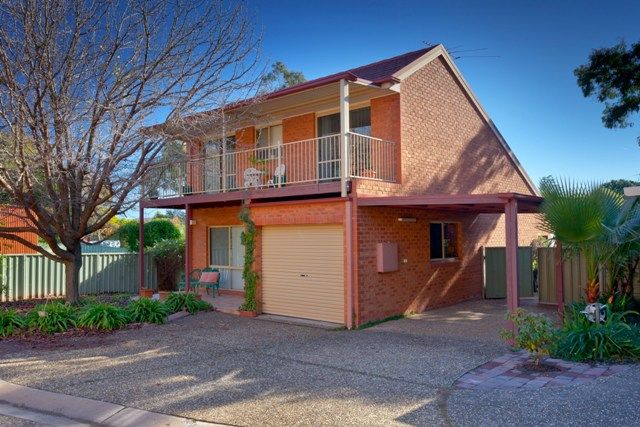 389 Schubach Street, EAST ALBURY, NSW 2640