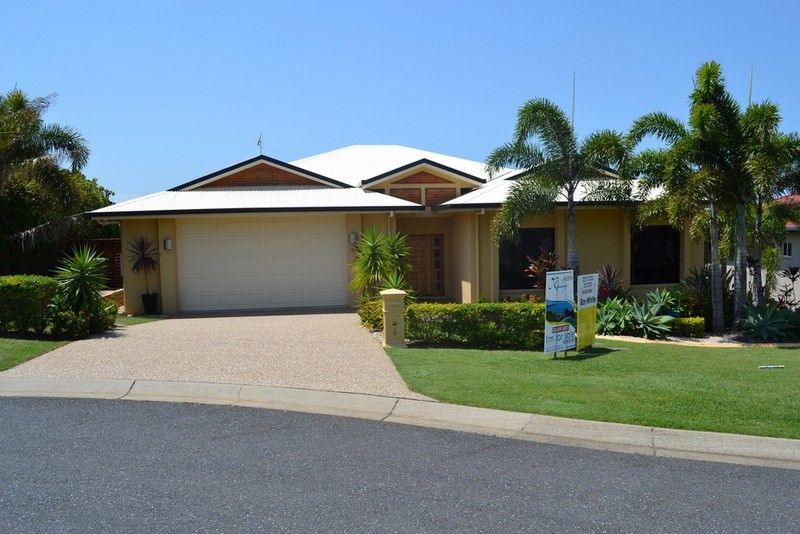 4 Tonga Close, PACIFIC HEIGHTS, QLD 4703