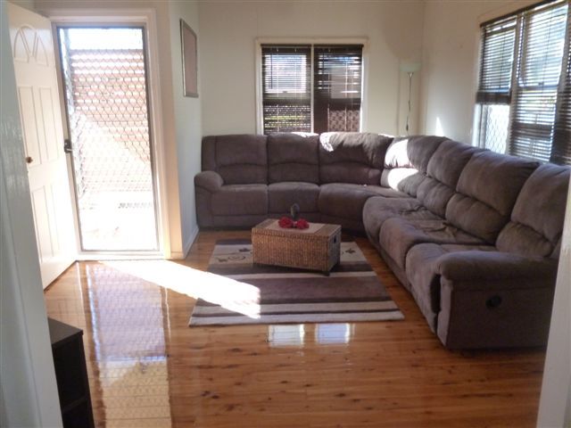 12 Murray Street, NORTH TOOWOOMBA, QLD 4350