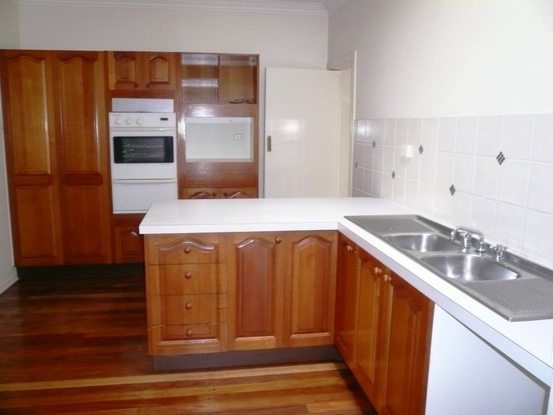31 Bayview Terrace, WAVELL HEIGHTS, QLD 4012