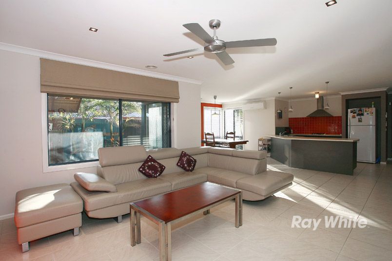21 Kingdom Drive, CRANBOURNE, VIC 3977