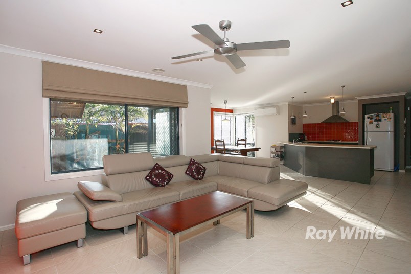 21 Kingdom Drive, CRANBOURNE, VIC 3977