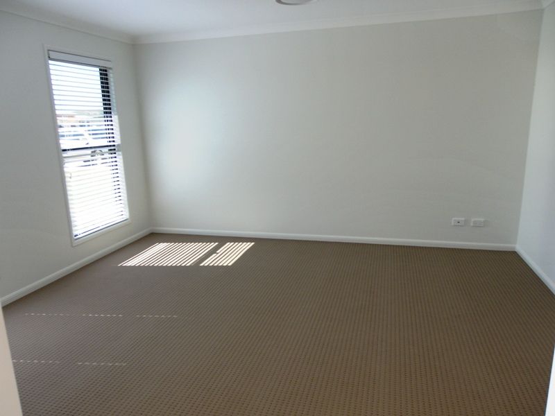 267 Singleton Drive, EMERALD, QLD 4720