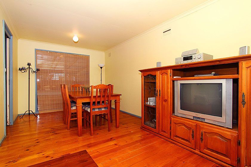 12 Higgs Avenue, MILL PARK, VIC 3082