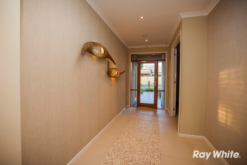19 Huntingdale Street, OFFICER, VIC 3809