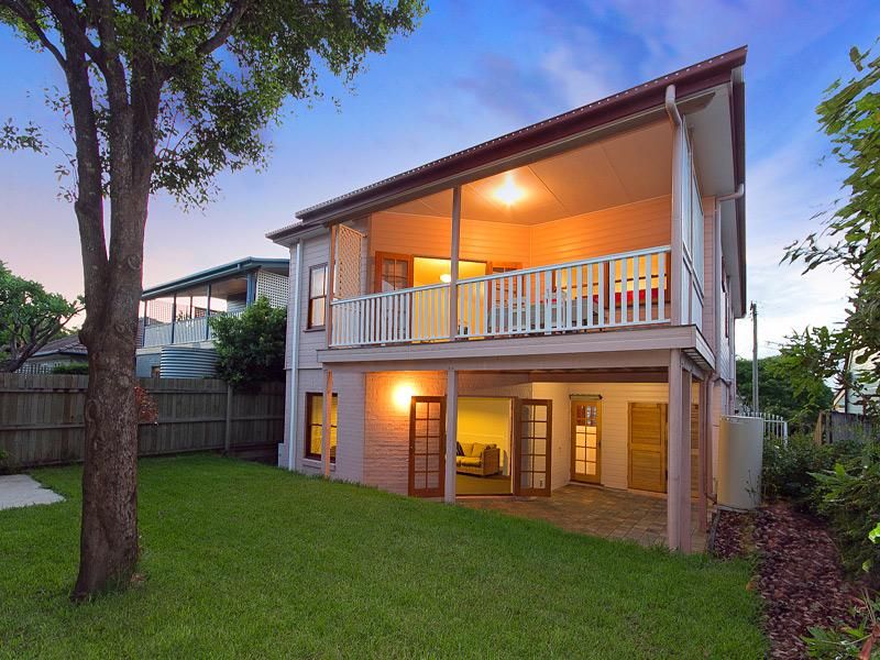 10 Dacca Street, RED HILL, QLD 4059