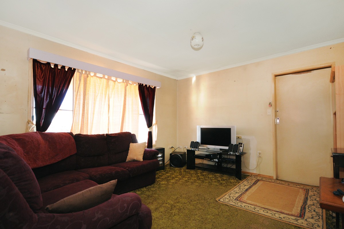 15 Gordon Avenue, ROCKVILLE, QLD 4350