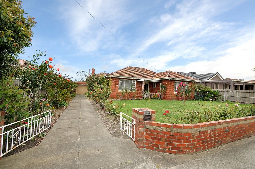 25a Leonard Avenue, NOBLE PARK, VIC 3174