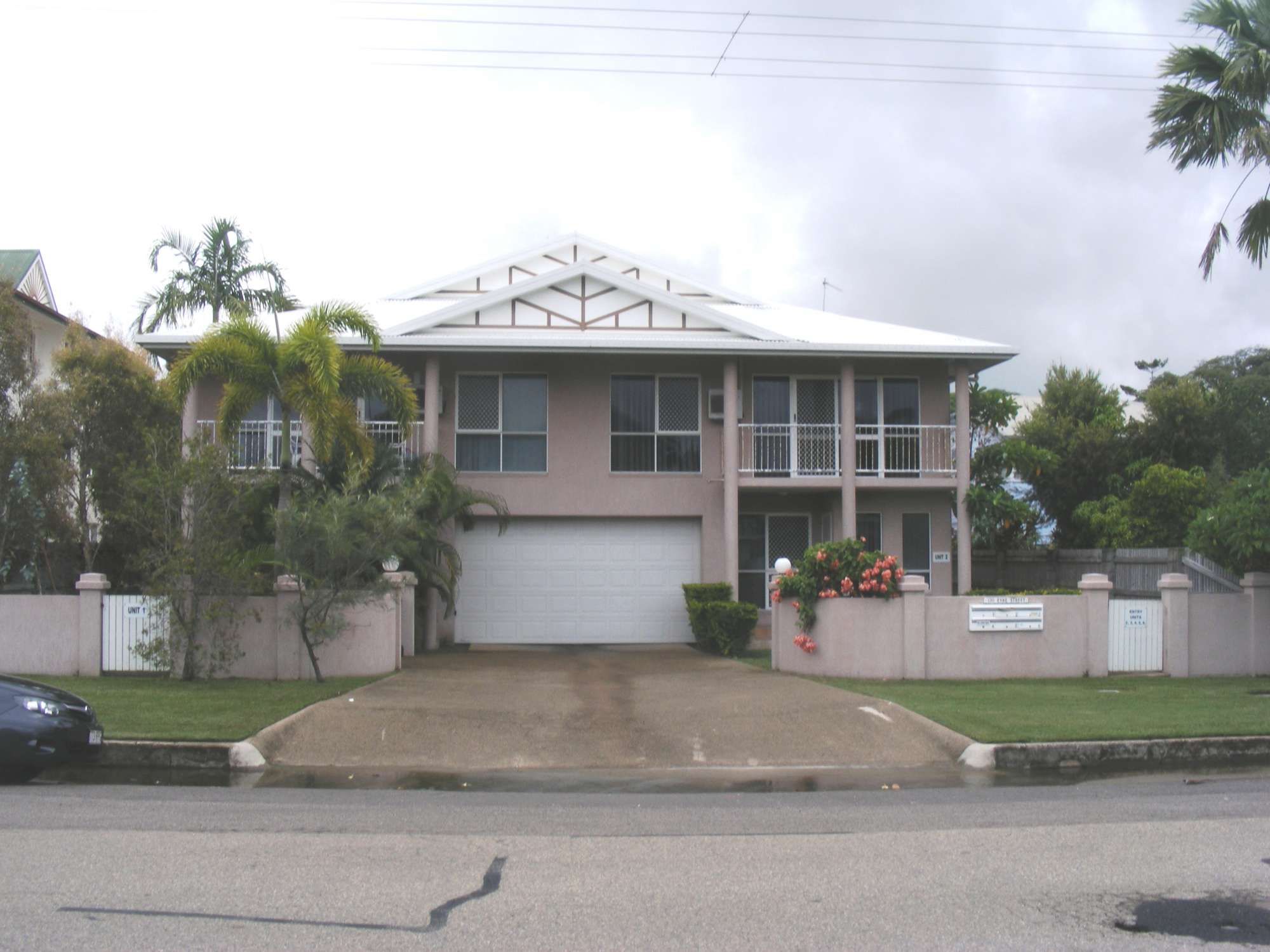 130 Eyre Street, NORTH WARD QLD 4810