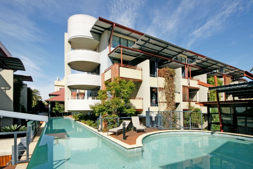 8 Dath Street, TENERIFFE QLD 4005