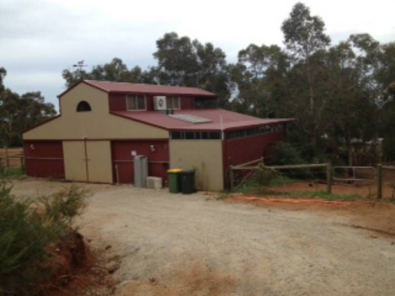 10 Summerfield Place, GOOSEBERRY HILL, WA 6076