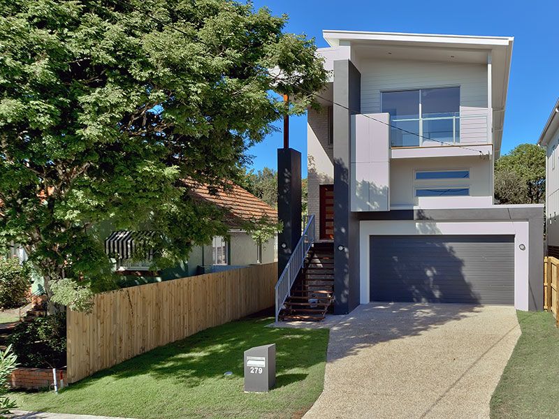 279 Long Street East, GRACEVILLE QLD 4075