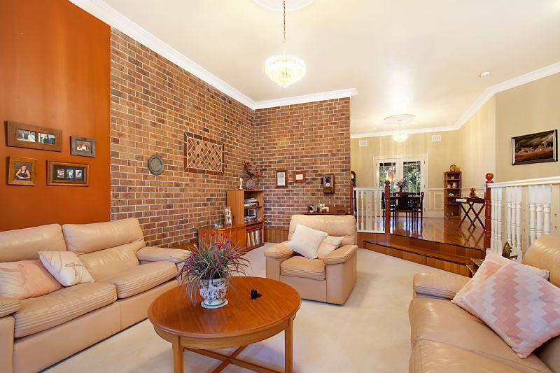 CHISHOLM, NSW 2322