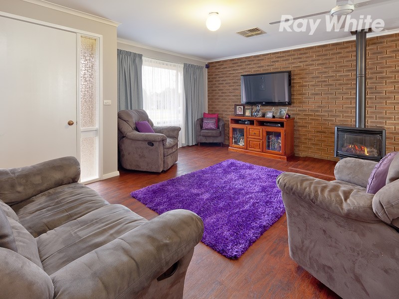 17 Hawkins Street, HOWLONG, NSW 2643