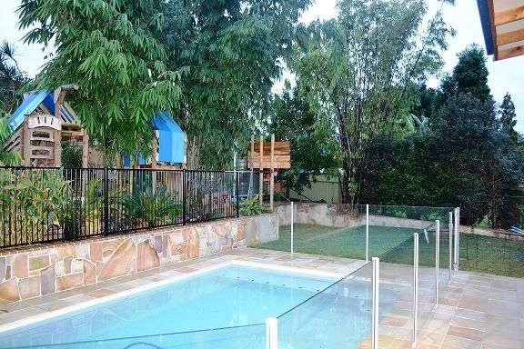 27 Menkira Street, MANSFIELD, QLD 4122