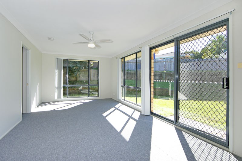 22 Timbara Crescent, BLUE HAVEN, NSW 2262