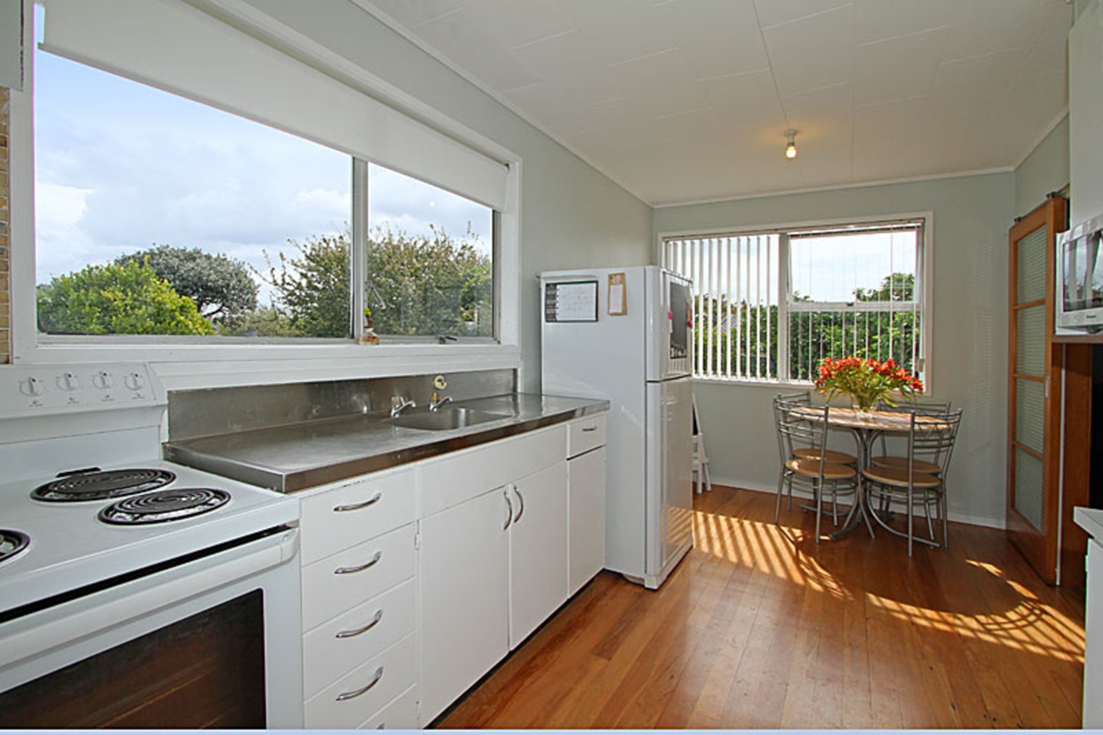 35b Beach Road, TE ATATU PENINSULA, Waitakere City