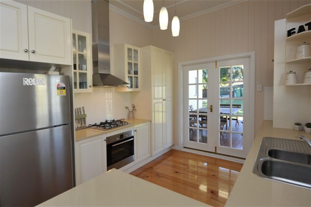27 Moloney Street, NORTH TOOWOOMBA, QLD 4350