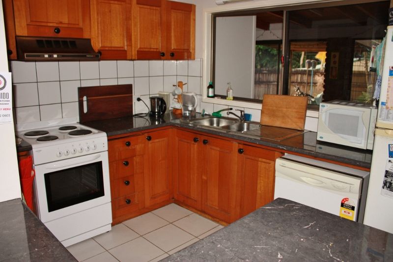 BAYVIEW HEIGHTS, QLD 4868