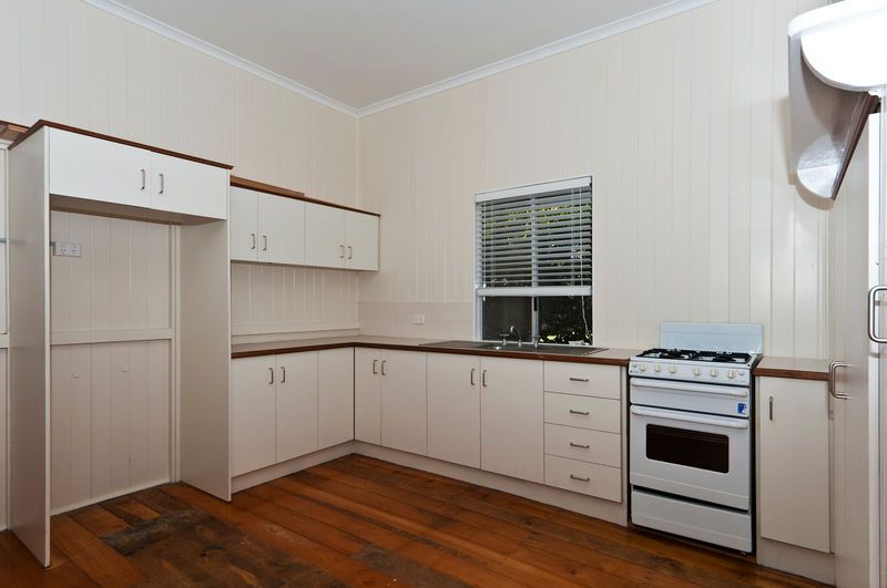 5 Victor Street, EAST TOOWOOMBA, QLD 4350
