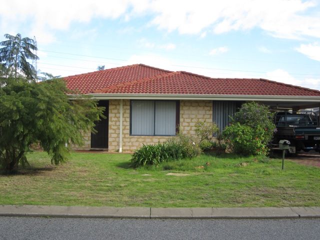 21 Brookside Gardens, CAVERSHAM WA 6055