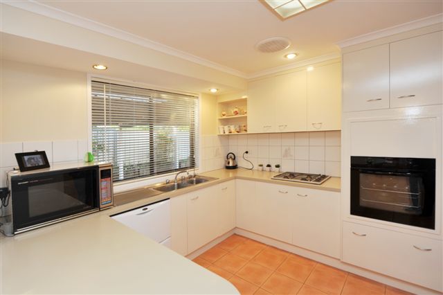 14 Karyn Street, CENTENARY HEIGHTS, QLD 4350