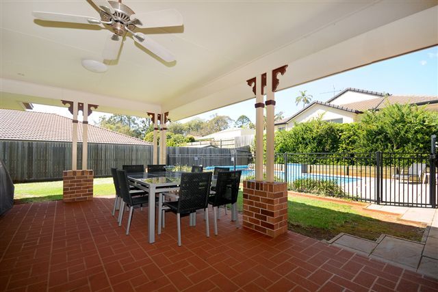 2 Howard Street, MIDDLE RIDGE, QLD 4350