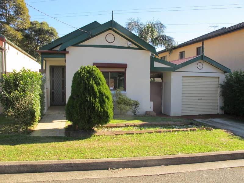 3 Woolcott Street, EARLWOOD NSW 2206
